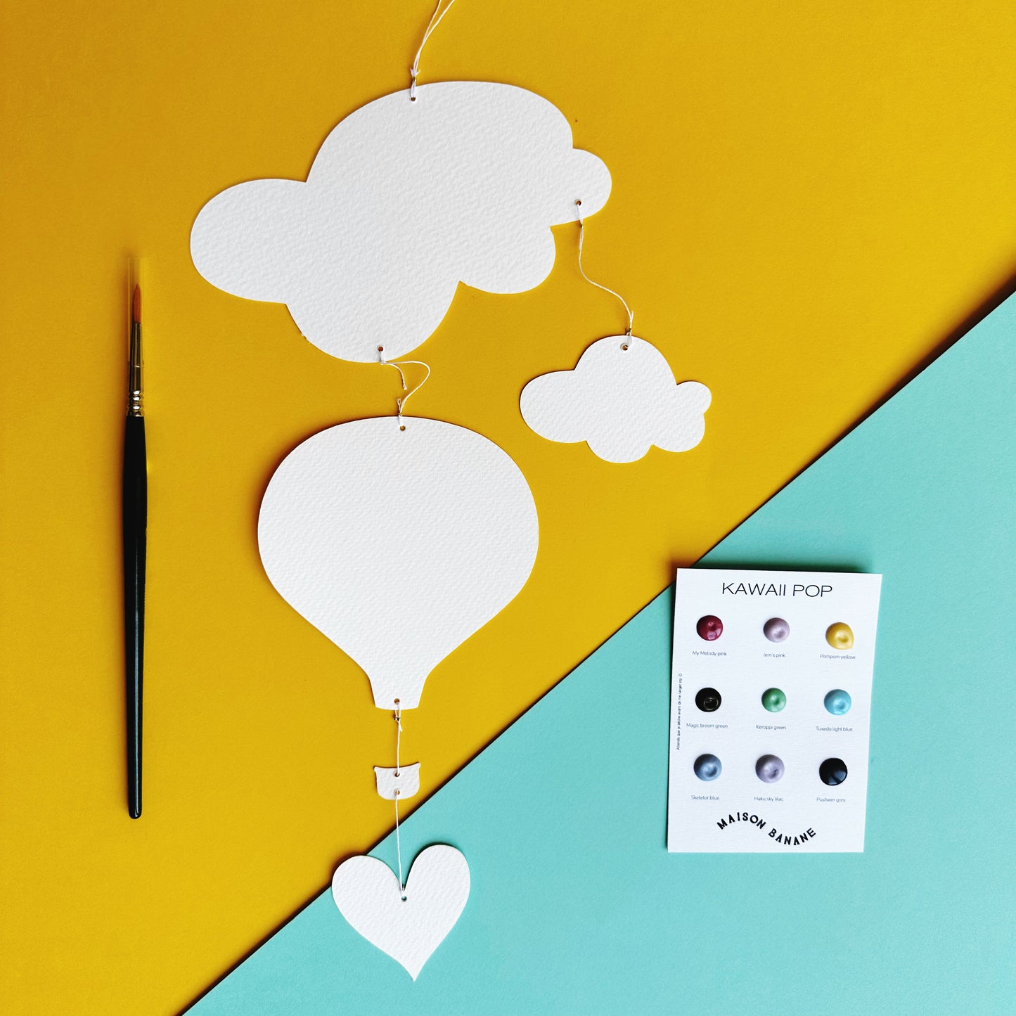 Kit découverte Aquarelles Artisanales - DIY mobile en papier "Fly away"