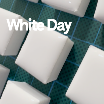 Demi-godet d'aquarelle artisanale individuel - White Day