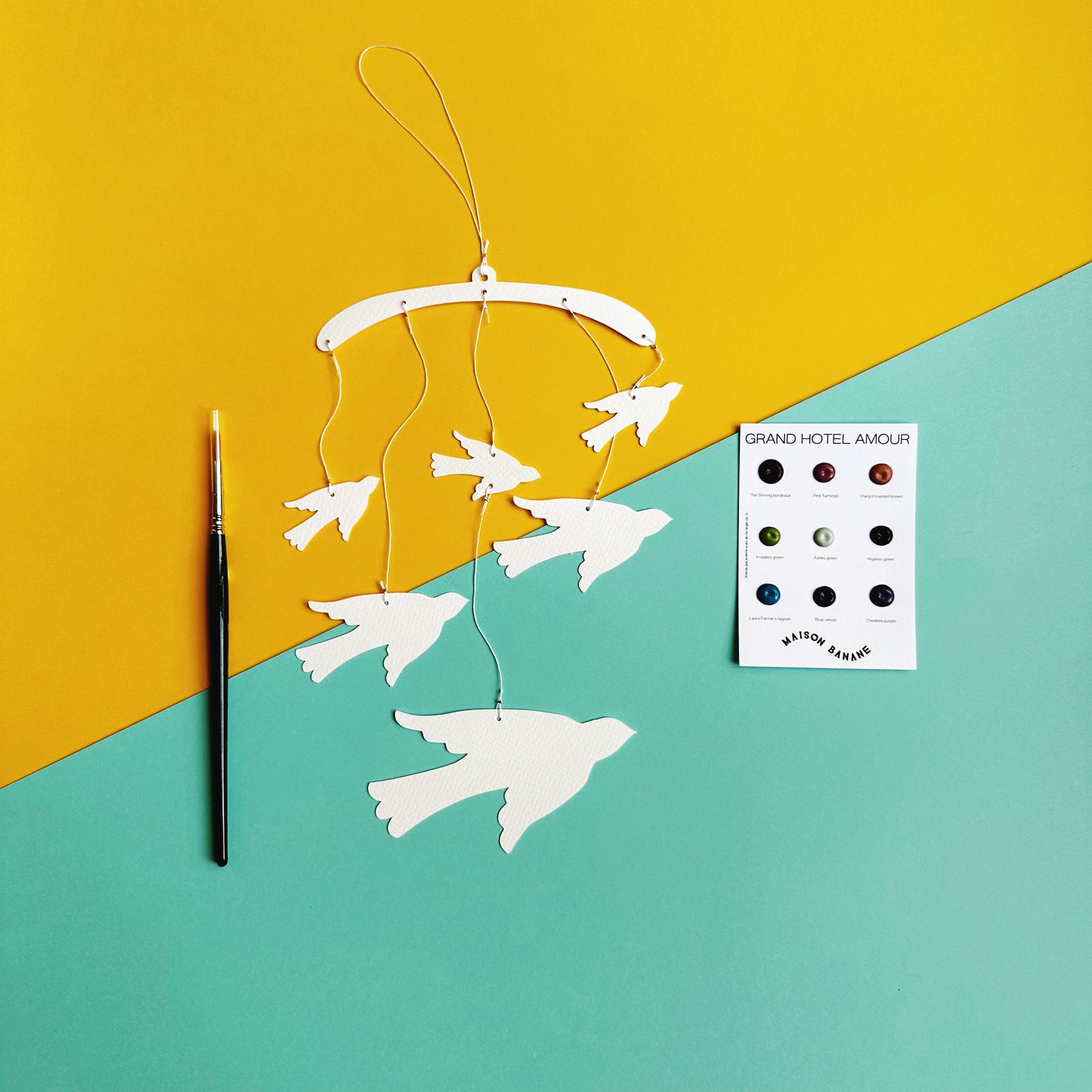Kit découverte Aquarelles Artisanales - DIY mobile en papier "Blackbird"