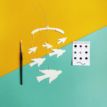 Kit découverte Aquarelles Artisanales - DIY mobile en papier "Blackbird"