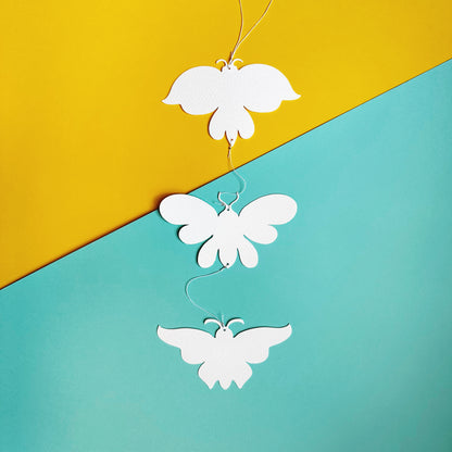 Mobile en papier "The Moths"
